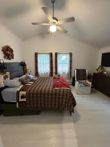 25 1/2 Elm Street East Millinocket ME 04430