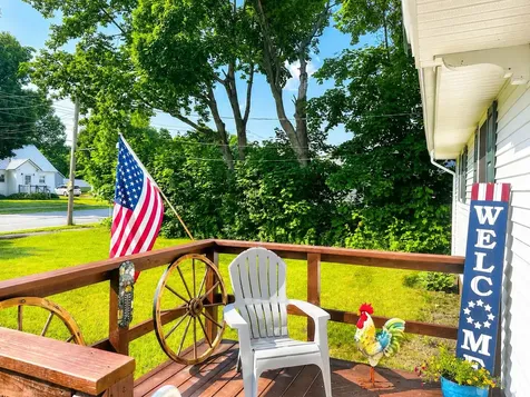 25 1/2 Elm Street East Millinocket ME 04430