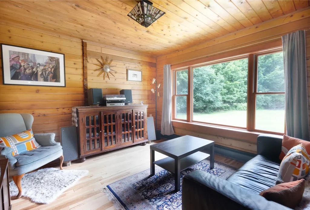 62 Crosby Road Windsor ME 04363