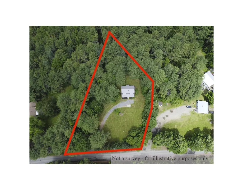 62 Crosby Road Windsor ME 04363