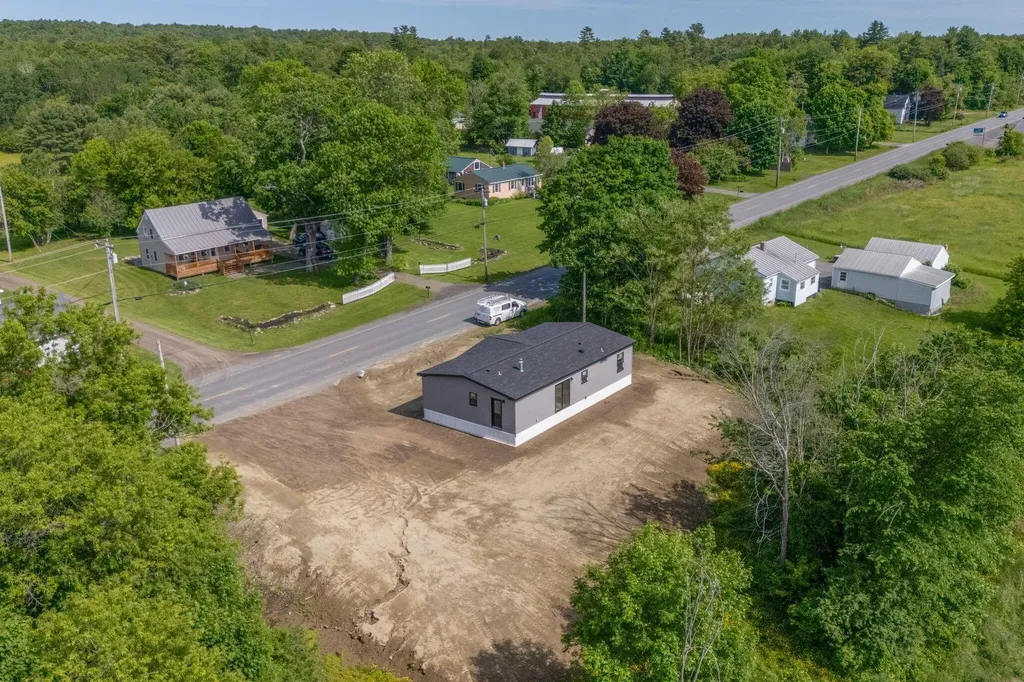 822 Main Street Vassalboro ME 04989
