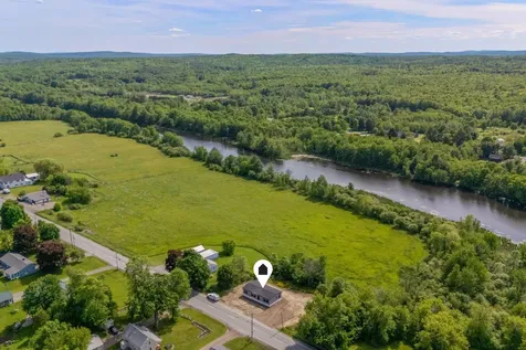 822 Main Street Vassalboro ME 04989