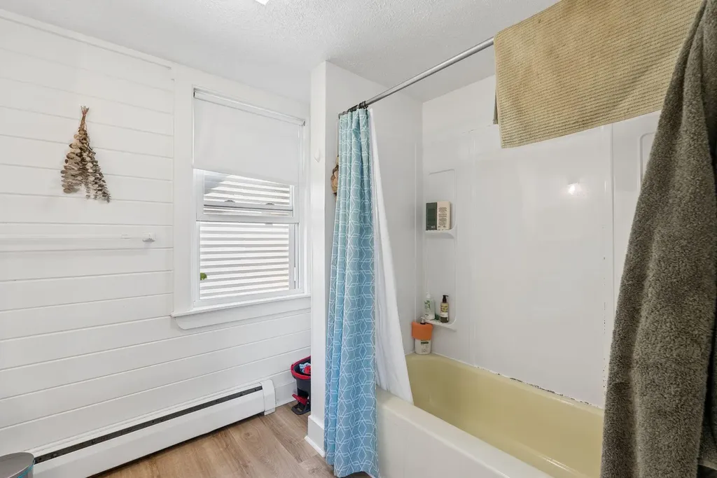 224 Valley Street Portland ME 04102