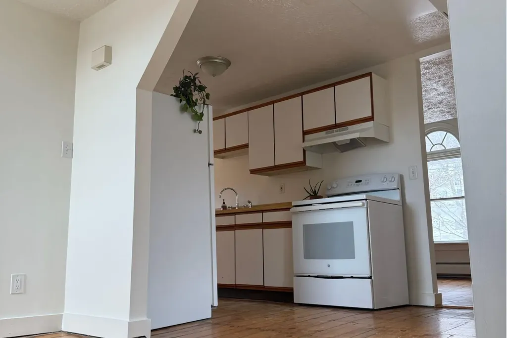 224 Valley Street Portland ME 04102