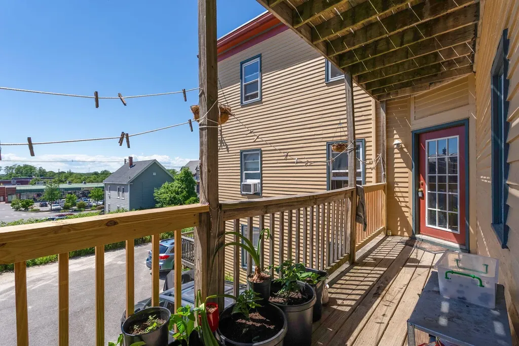 224 Valley Street Portland ME 04102
