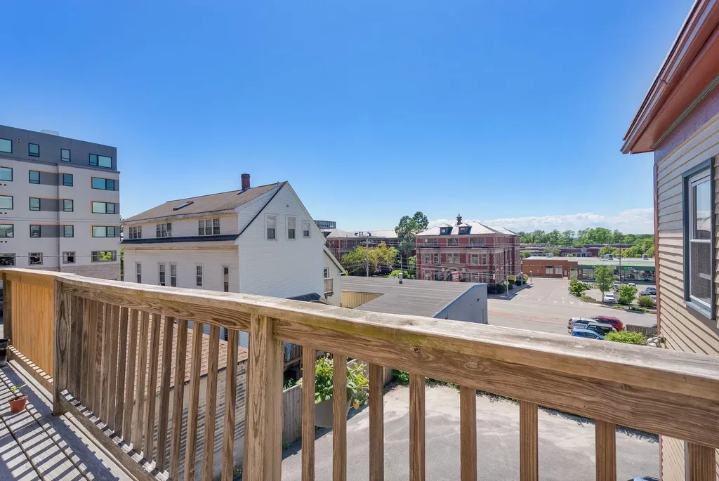 224 Valley Street Portland ME 04102
