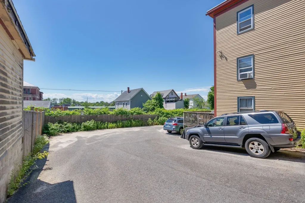 224 Valley Street Portland ME 04102