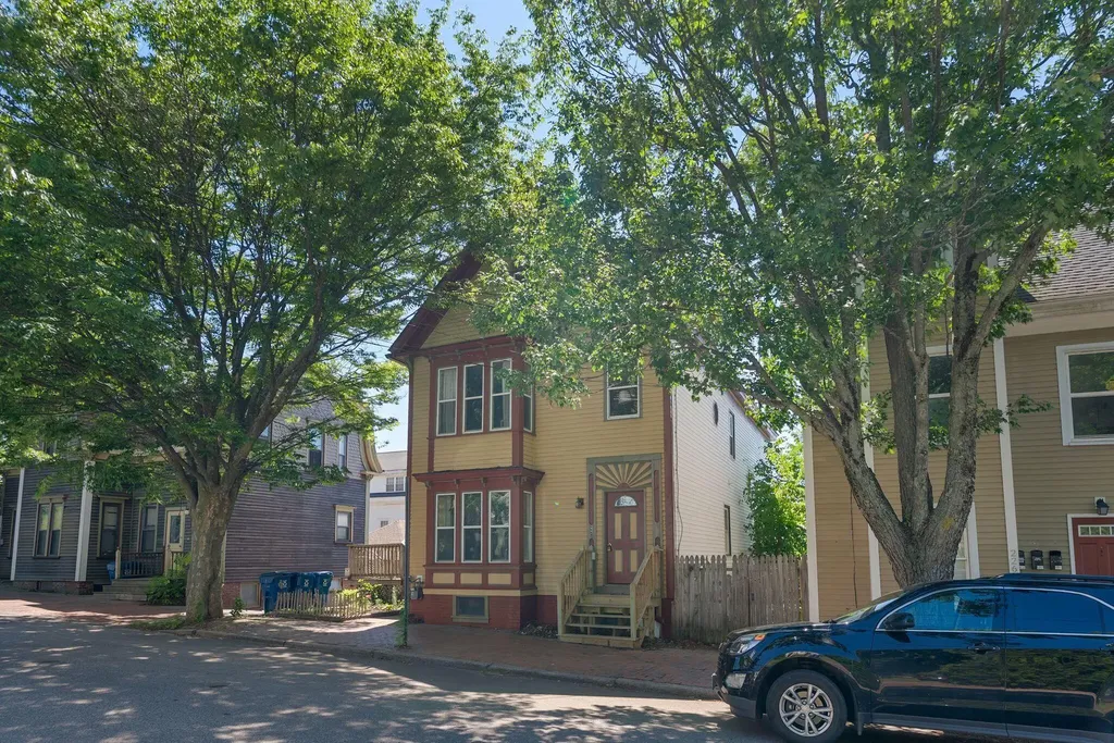 224 Valley Street Portland ME 04102