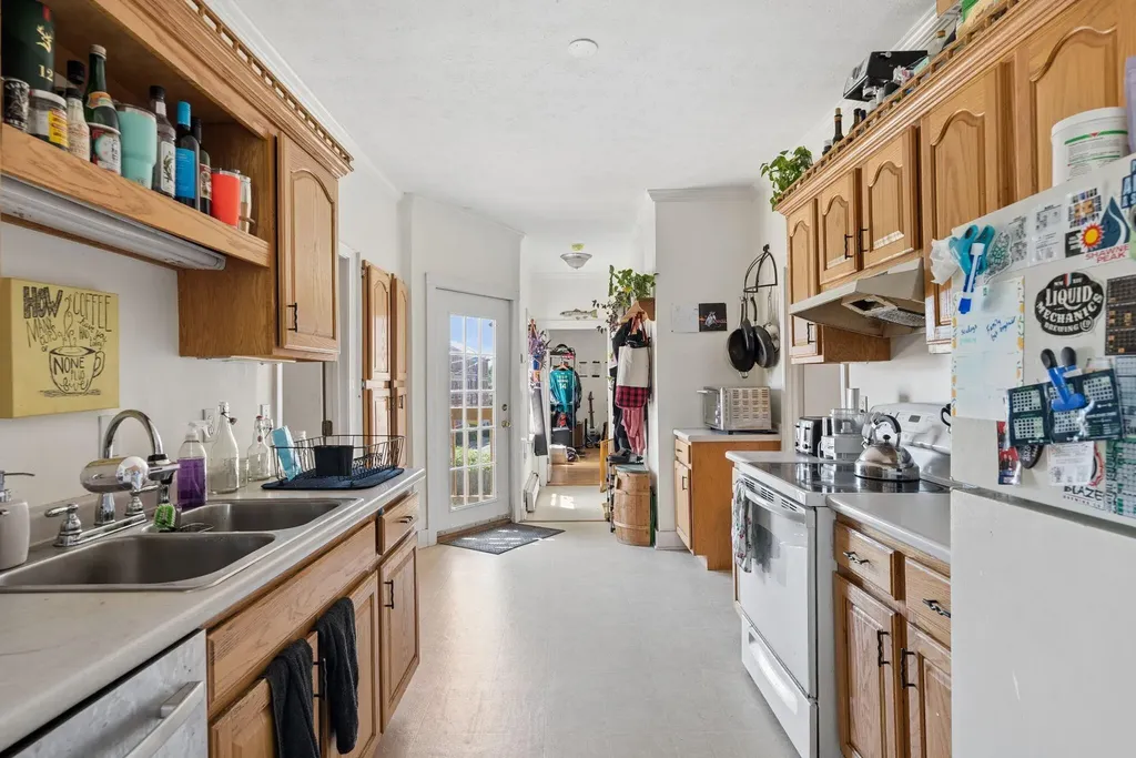 224 Valley Street Portland ME 04102