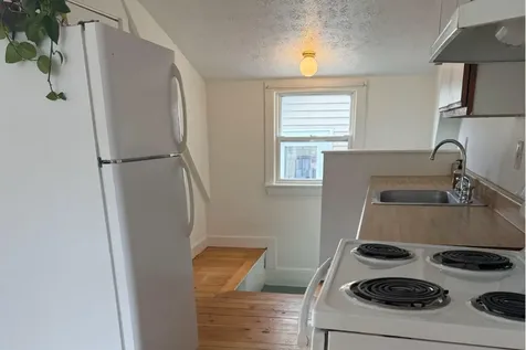 224 Valley Street Portland ME 04102