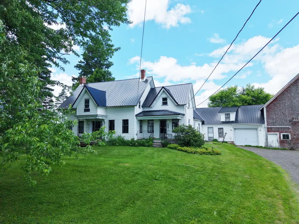 571 Smyrna Street Houlton ME 04730