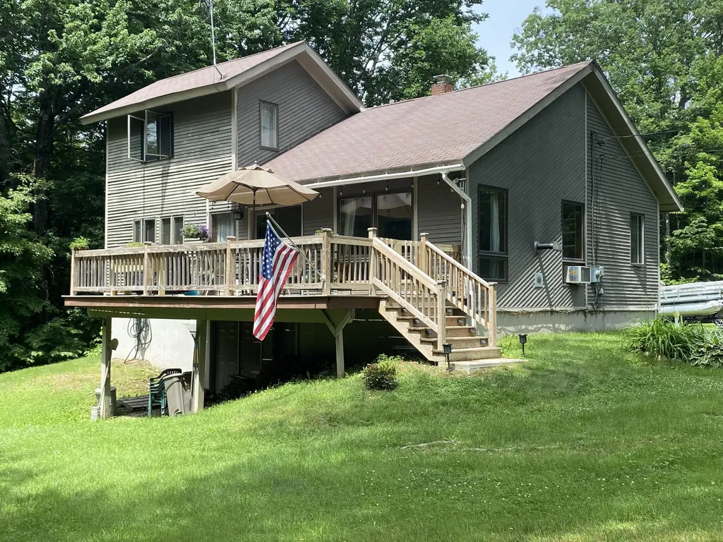 1096 Smithfield Road Belgrade ME 04917