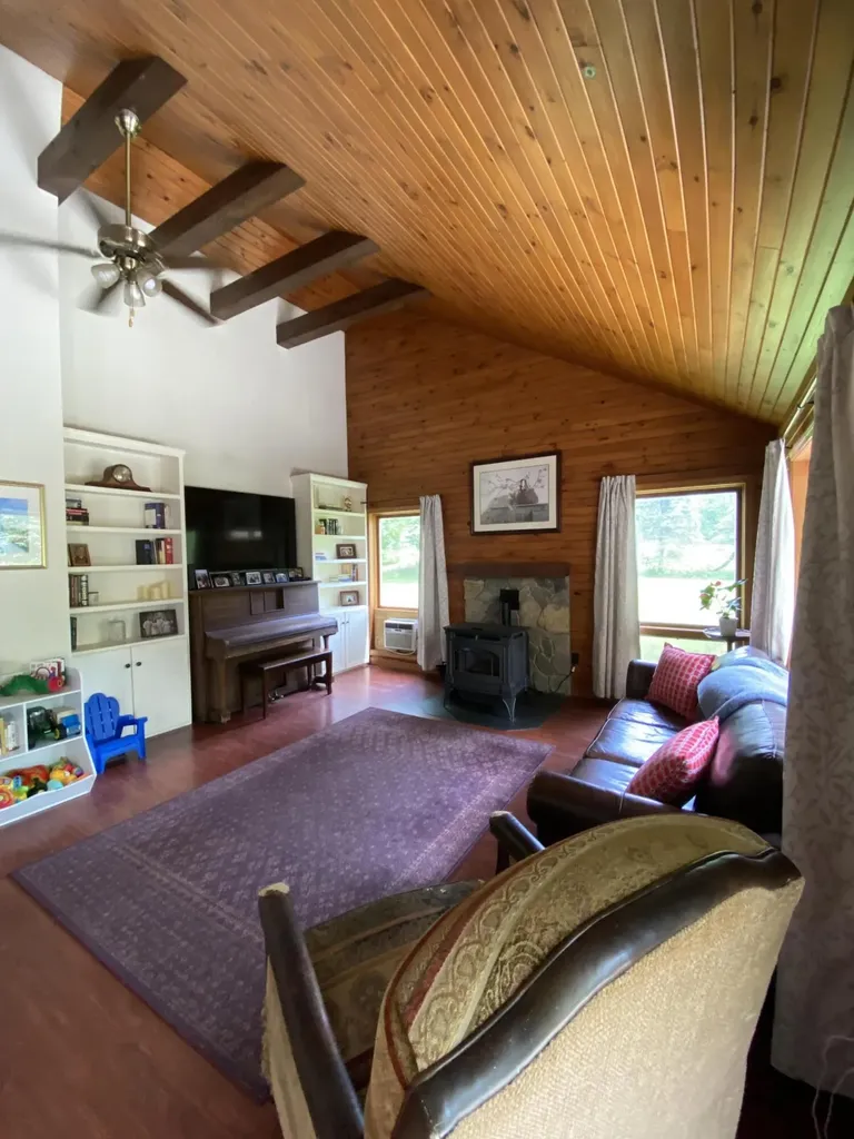 1096 Smithfield Road Belgrade ME 04917