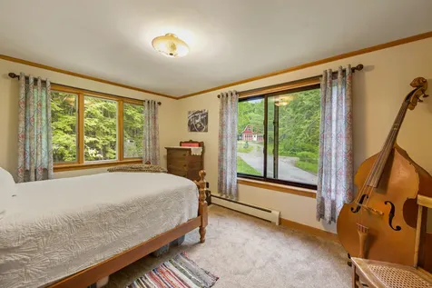 15 Memory Lane Lincoln ME 04457