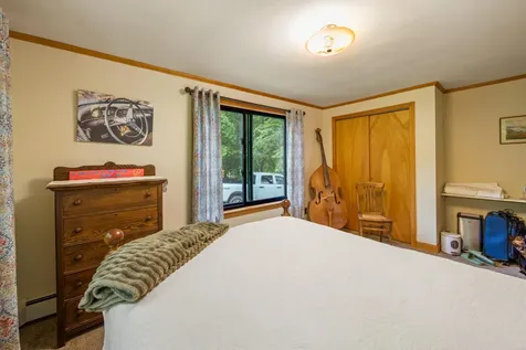 15 Memory Lane Lincoln ME 04457