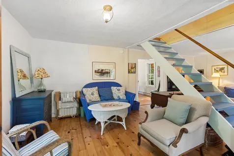 28 Beach Avenue Long Island ME 04050