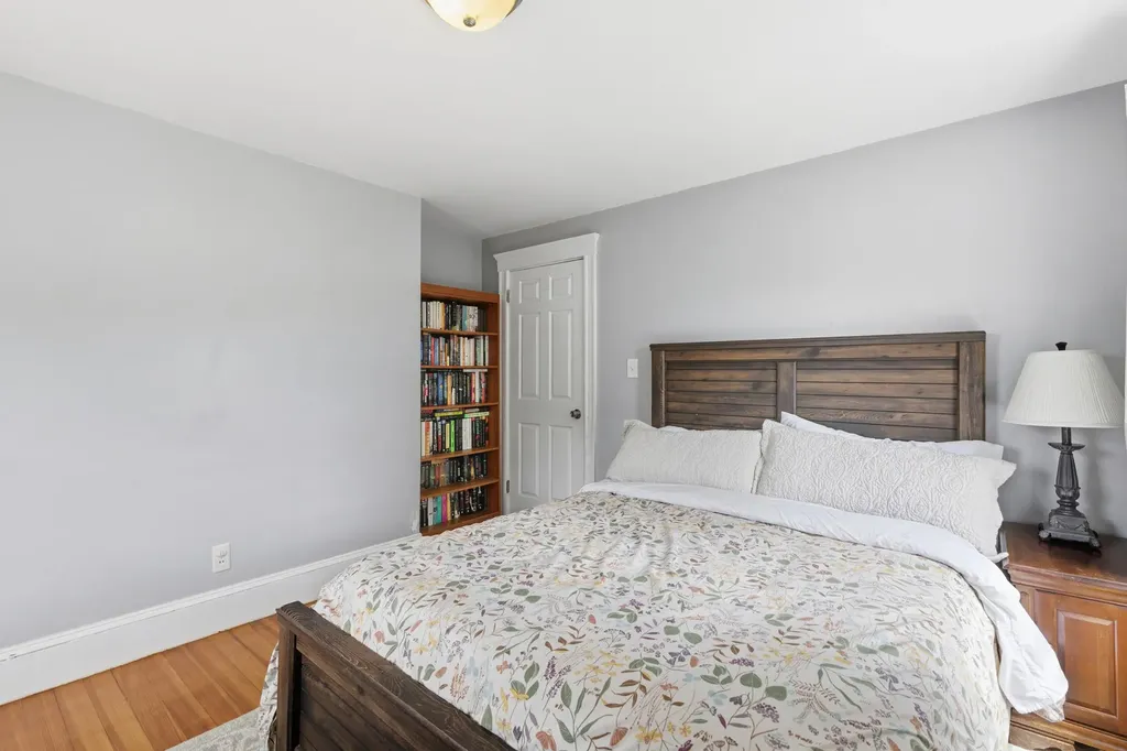 13 Hicks Street Portland ME 04103