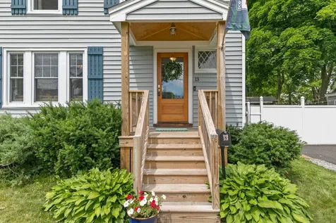 13 Hicks Street Portland ME 04103