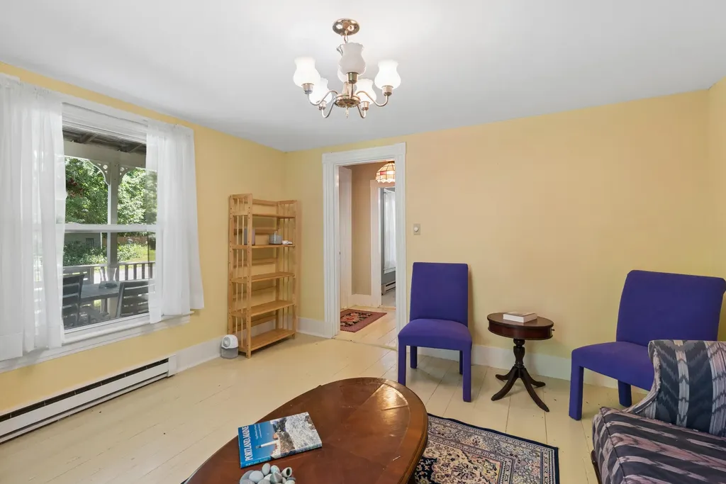21 Beach Avenue Long Island ME 04050