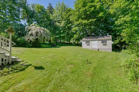 21 Beach Avenue Long Island ME 04050