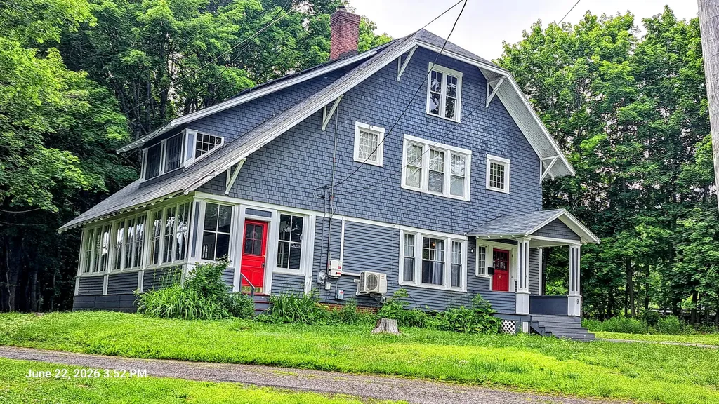 9 School Street Dexter ME 04930