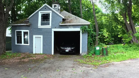 9 School Street Dexter ME 04930