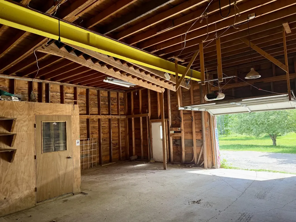 1025 Beans Corner Road Hartland ME 04943