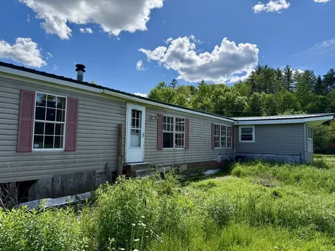 1025 Beans Corner Road Hartland ME 04943