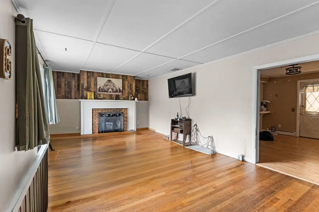 24 Cottage Street Fairfield ME 04937