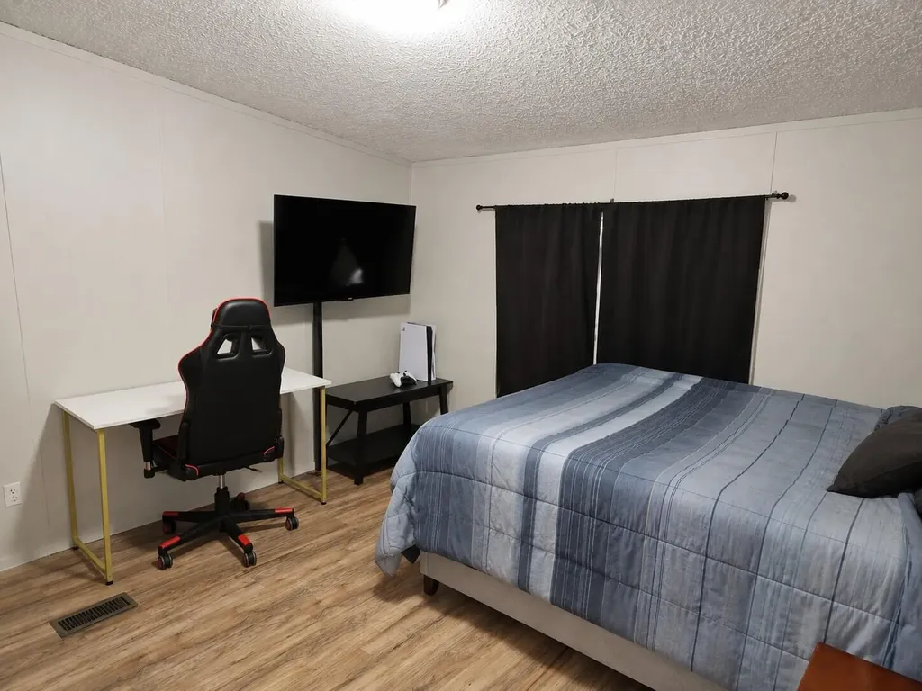 5 Marthes Lane Etna ME 04434