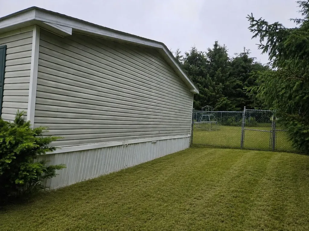 5 Marthes Lane Etna ME 04434