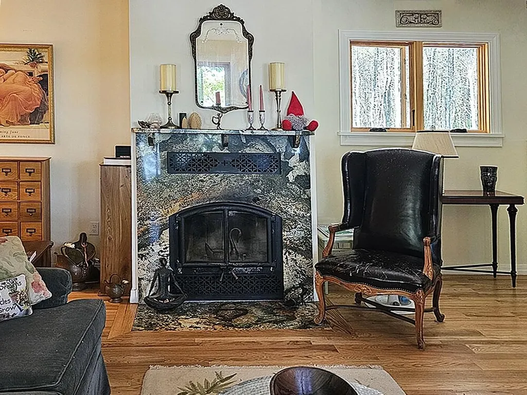 1004 Bremen Road Waldoboro ME 04572