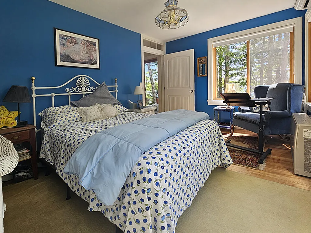 1004 Bremen Road Waldoboro ME 04572