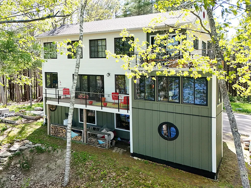 1004 Bremen Road Waldoboro ME 04572