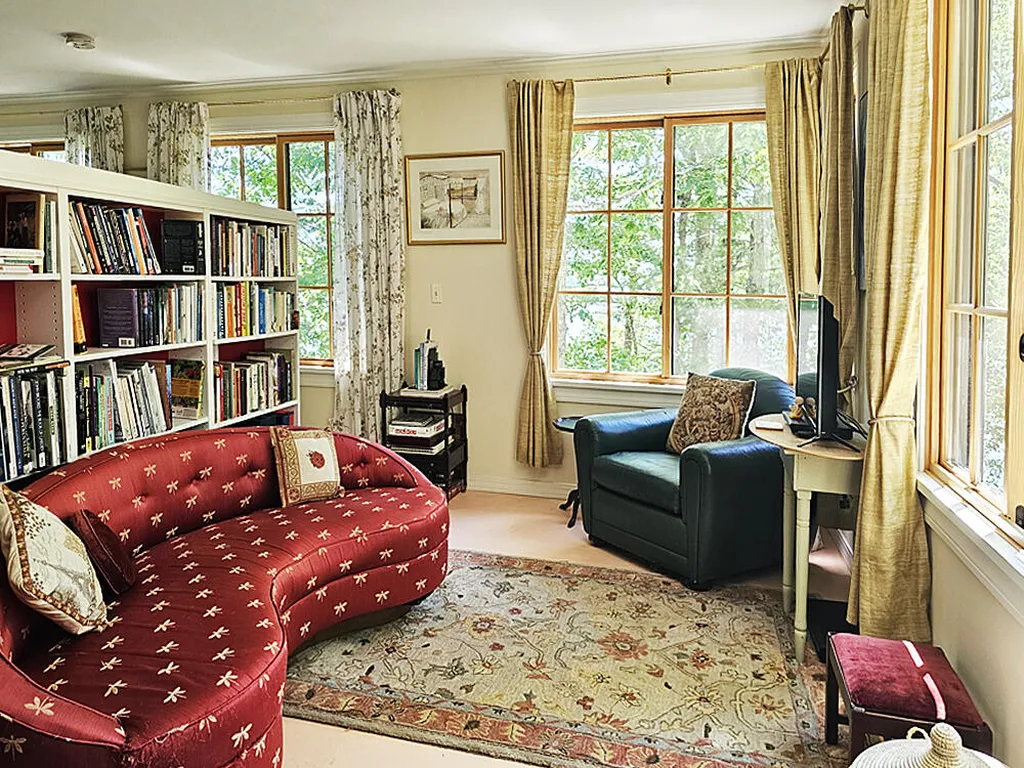 1004 Bremen Road Waldoboro ME 04572