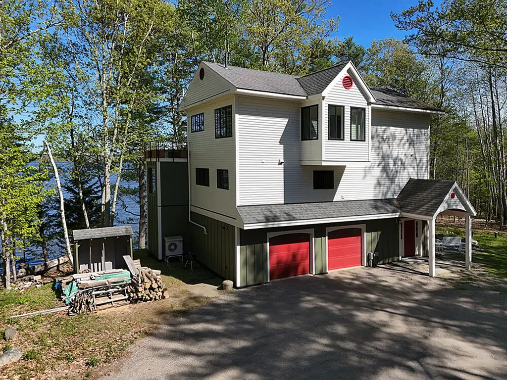 1004 Bremen Road Waldoboro ME 04572