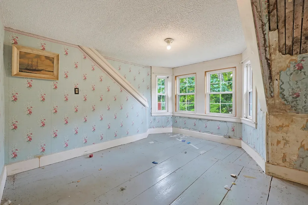 89 Deering Ridge Road Alfred ME 04002