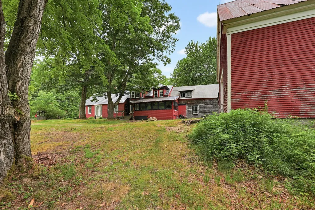 89 Deering Ridge Road Alfred ME 04002