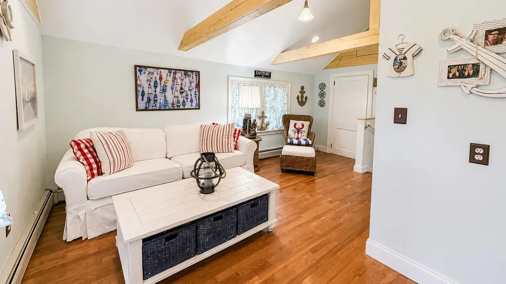 17 Key Street Eastport ME 04631