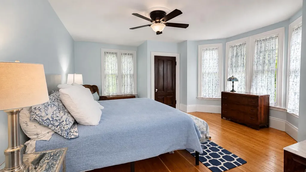 17 Key Street Eastport ME 04631