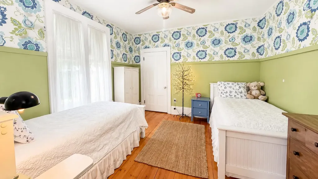 17 Key Street Eastport ME 04631