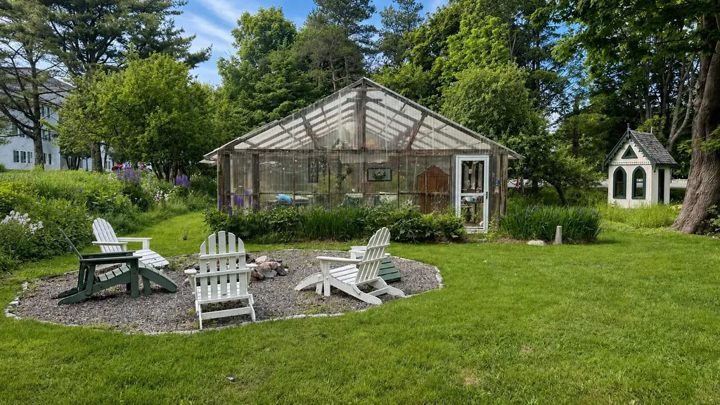 17 Key Street Eastport ME 04631