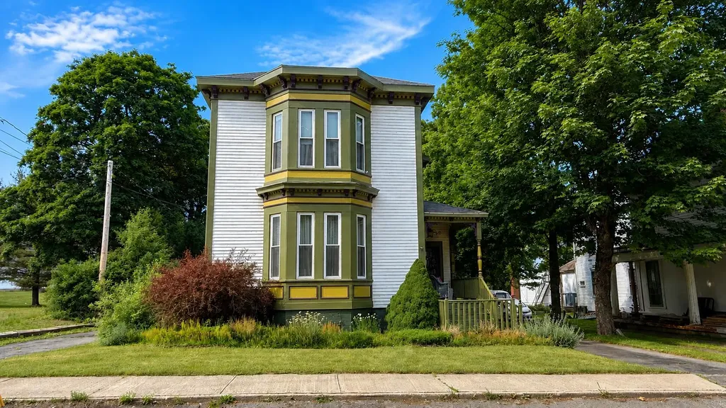 17 Key Street Eastport ME 04631