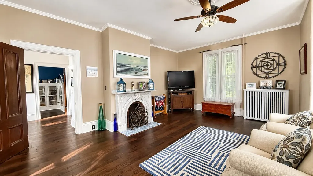 17 Key Street Eastport ME 04631