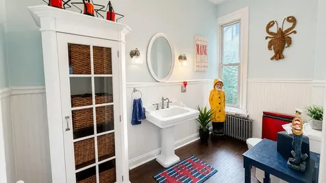 17 Key Street Eastport ME 04631