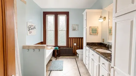 17 Key Street Eastport ME 04631