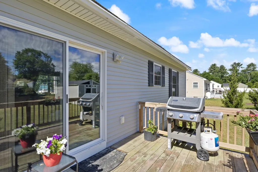 14 Sunset Avenue North Berwick ME 03906