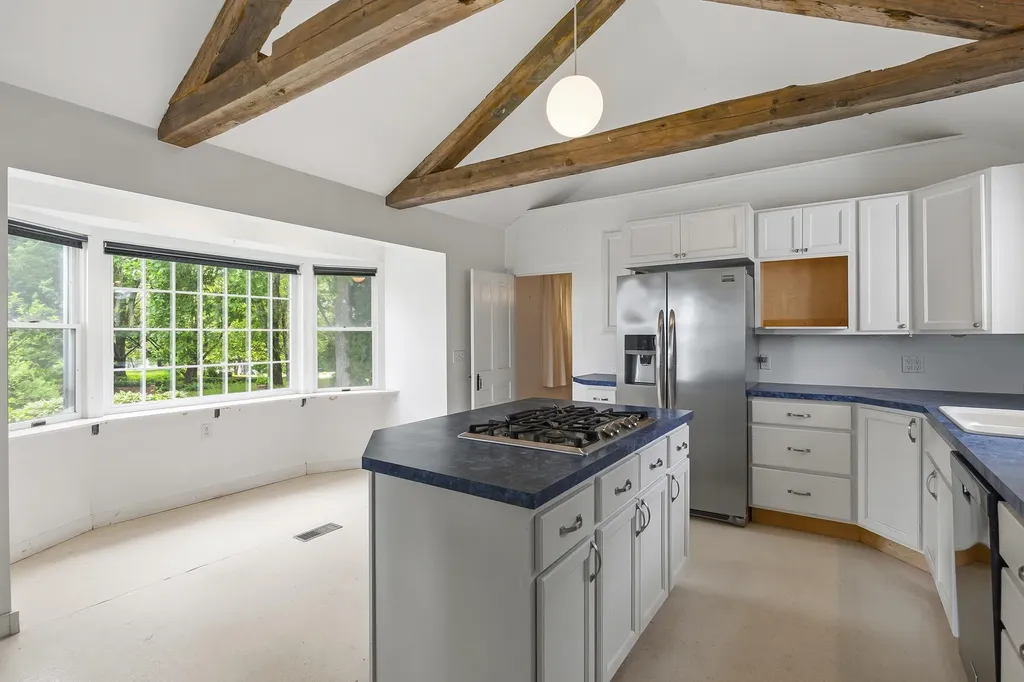 121 Federal Street Wiscasset ME 04578