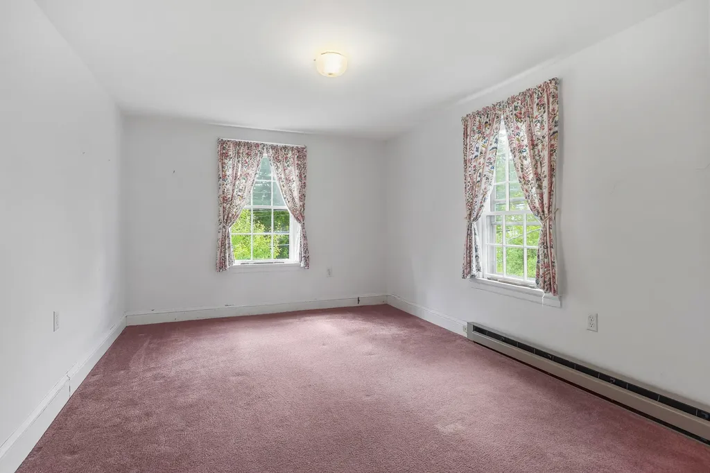121 Federal Street Wiscasset ME 04578