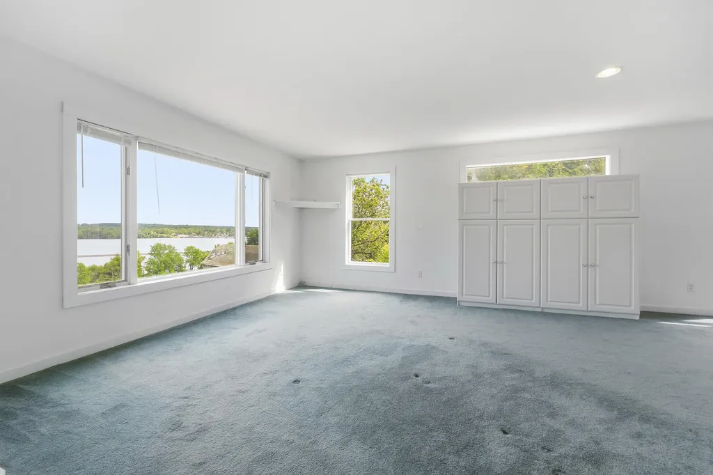 121 Federal Street Wiscasset ME 04578